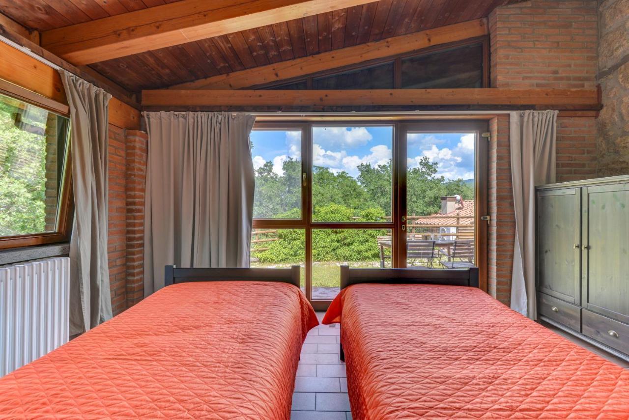 3 Charming Private Home With Pool, Bbq, Wi-Fi & Free Parking Castel del Piano  Esterno foto